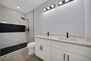 206 Lakeview Dr, Runaway Bay, TX 76426 - Photo 25