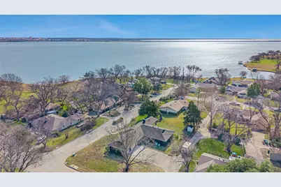 109 Pecan Drive, Rowlett, TX 75087 - Photo 1