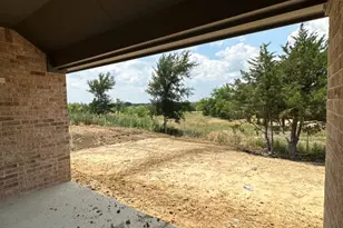 418 S 2nd St, Krum, TX 76249 - Photo 17