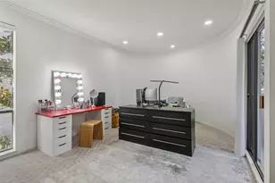 3727 Gilbert Ave, Dallas, TX 75219 - Photo 19