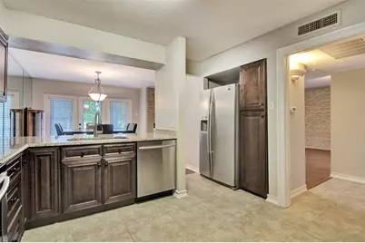 2933 Country Place Circle, Carrollton, TX 75006 - Photo 11