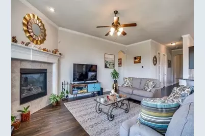 321 Valentino, Grand Prairie, TX 75052 - Photo 7