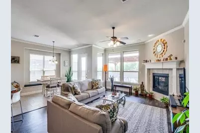 321 Valentino, Grand Prairie, TX 75052 - Photo 3