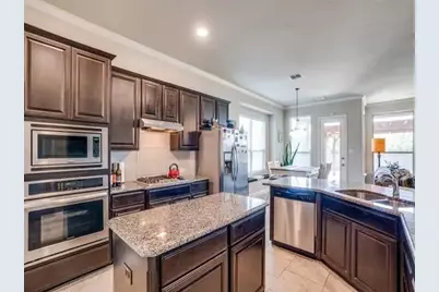 321 Valentino, Grand Prairie, TX 75052 - Photo 11