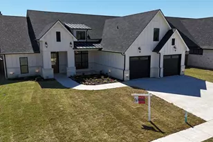 2033 Nichole Blvd, Pottsboro, TX 75076 - Photo 3