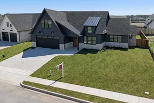 2029 Nichole Blvd, Pottsboro, TX 75076 - Photo 3