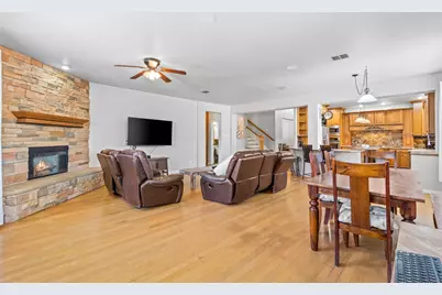 1370 Meadows Avenue, Lantana, TX 76226 - Photo 15