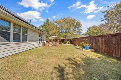 1370 Meadows Avenue, Lantana, TX 76226 - Photo 31