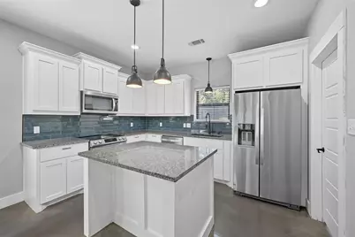 610 E Shepherd Street, Denison, TX 75021 - Photo 7