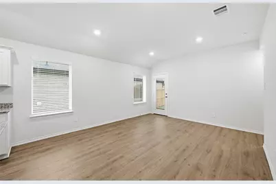 4306 Carnation Drive, Sherman, TX 75090 - Photo 9