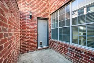 2241 Fox Crossing Ln, Frisco, TX 75036 - Photo 9