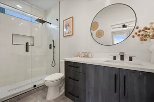 4029 Ivanhoe Ln, Dallas, TX 75212 - Photo 25