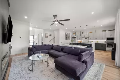 4029 Ivanhoe Lane, Dallas, TX 75212 - Photo 3