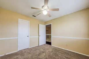 823 Wyndham Pl, Arlington, TX 76017 - Photo 9