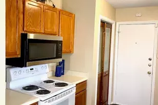 823 Wyndham Pl, Arlington, TX 76017 - Photo 5