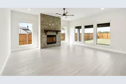 27 Harrier Street, Joshua, TX 76058 - Photo 13