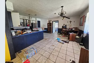 109 S Driskell Drive, Crowley, TX 76036 - Photo 7