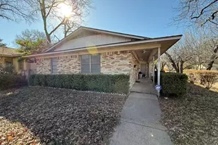 1137 Haines Ave, Dallas, TX 75208 - Photo 1
