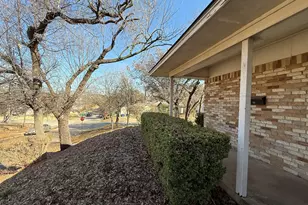 1137 Haines Ave, Dallas, TX 75208 - Photo 3