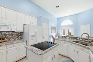 312 Andre Dr, Irving, TX 75063 - Photo 15