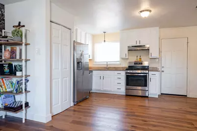 4221 Hyde Park Drive, Mesquite, TX 75150 - Photo 9