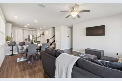 2015 Tawakoni Drive, Irving, TX 75062 - Photo 9