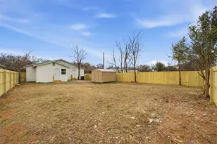 1221 Chestnut St, Waco, TX 76704 - Photo 31