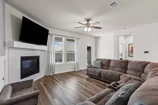 401 Evans Dr, Van Alstyne, TX 75495 - Photo 7