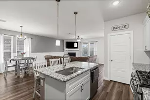 401 Evans Dr, Van Alstyne, TX 75495 - Photo 11