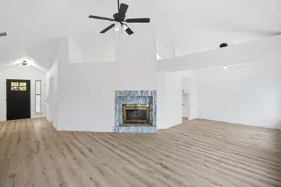 3805 Drakestone Avenue, Rowlett, TX 75088 - Photo 13