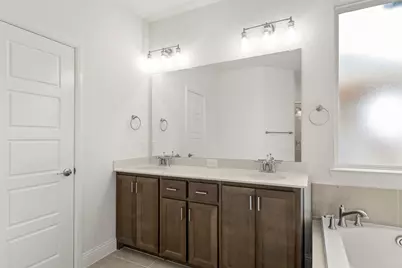 900 Collegiate Drive, Little Elm, TX 75068 - Photo 13
