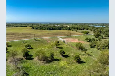 1274 Hart Lane, Tioga, TX 76271 - Photo 13