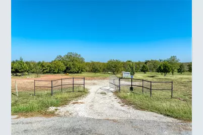 1274 Hart Lane, Tioga, TX 76271 - Photo 3