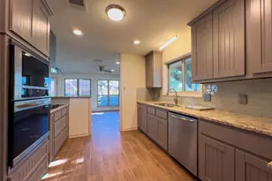 101 Village Gate Dr, Waxahachie, TX 75165 - Photo 9