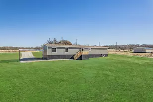 245 Lelon Ln, Springtown, TX 76082 - Photo 37