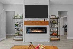 325 Berryhill Dr, Springtown, TX 76082 - Photo 7