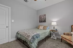 325 Berryhill Dr, Springtown, TX 76082 - Photo 23