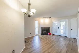 2312 Balsam Dr, Arlington, TX 76006 - Photo 3