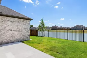 4712 Hunter Hurst Dr, Princeton, TX 75071 - Photo 27