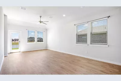 4712 Hunter Hurst Drive, Princeton, TX 75071 - Photo 11