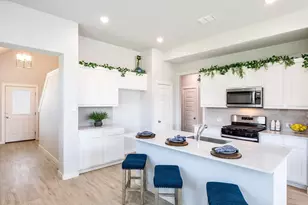 4712 Hunter Hurst Dr, Princeton, TX 75071 - Photo 3