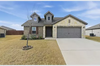 301 Chickasaw Drive, Cleburne, TX 76033 - Photo 1