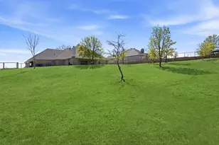 9017 Vly Oak Ct, Springtown, TX 76082 - Photo 29