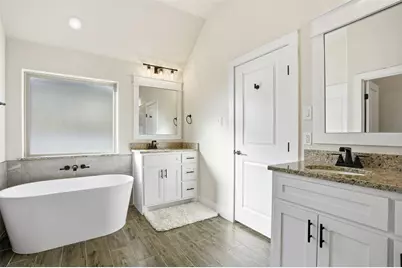 9017 Valley Oak Court, Springtown, TX 76082 - Photo 17