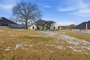 9017 Vly Oak Ct, Springtown, TX 76082 - Photo 3