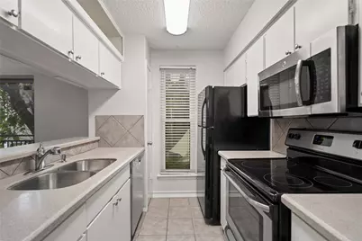 4020 Holland Avenue #202, Dallas, TX 75219 - Photo 13