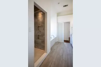 413 Ridge Meade Drive, Lewisville, TX 75067 - Photo 21