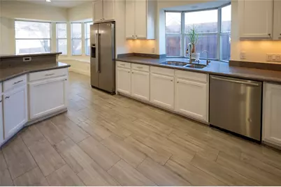 413 Ridge Meade Drive, Lewisville, TX 75067 - Photo 11