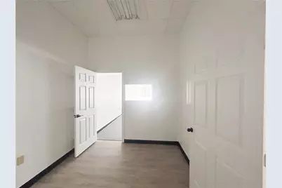 610 E Tyler Street, Athens, TX 75751 - Photo 9