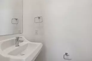 645 N Tyler St, Dallas, TX 75208 - Photo 27